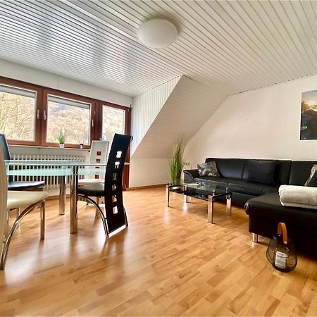 Ferienwohnung Sonnen - Terrasse 베른카슈텔쿠에스 외부 사진
